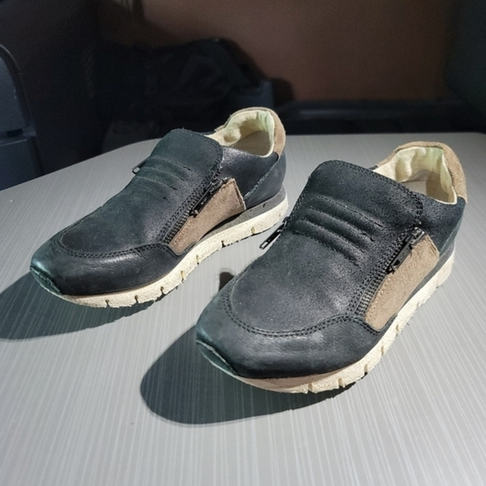 OTBT Seawell Black‎ & Brown Leather Sneaker Women's 7M Excellent Condition